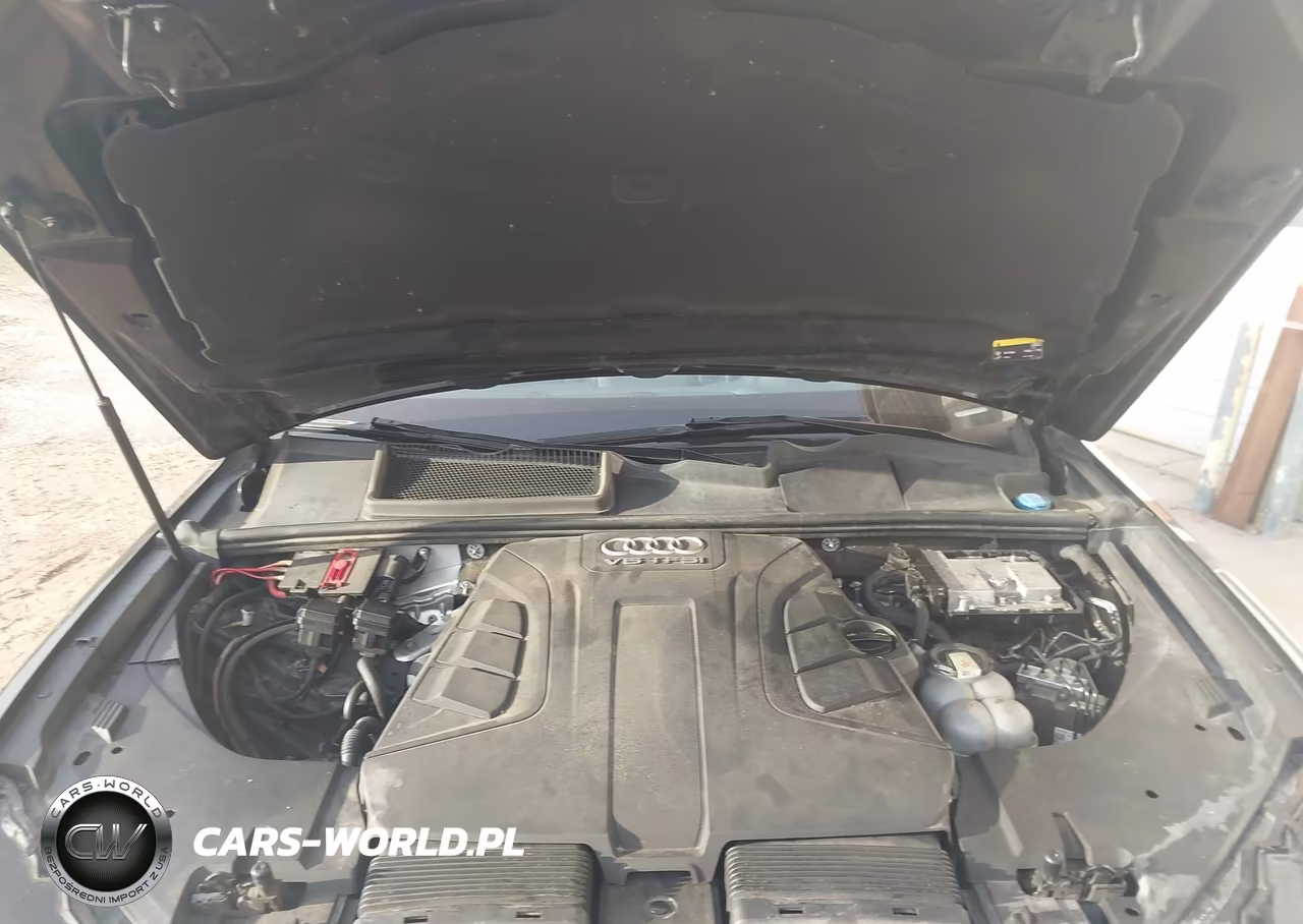2017 Audi Q7 3.0T Premium VIN:WA1LAAF70HD043403 - 10