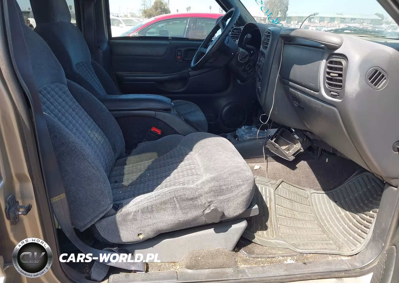 2000 Chevrolet Blazer Ls VIN:1GNDT13W4Y2115139 - 5