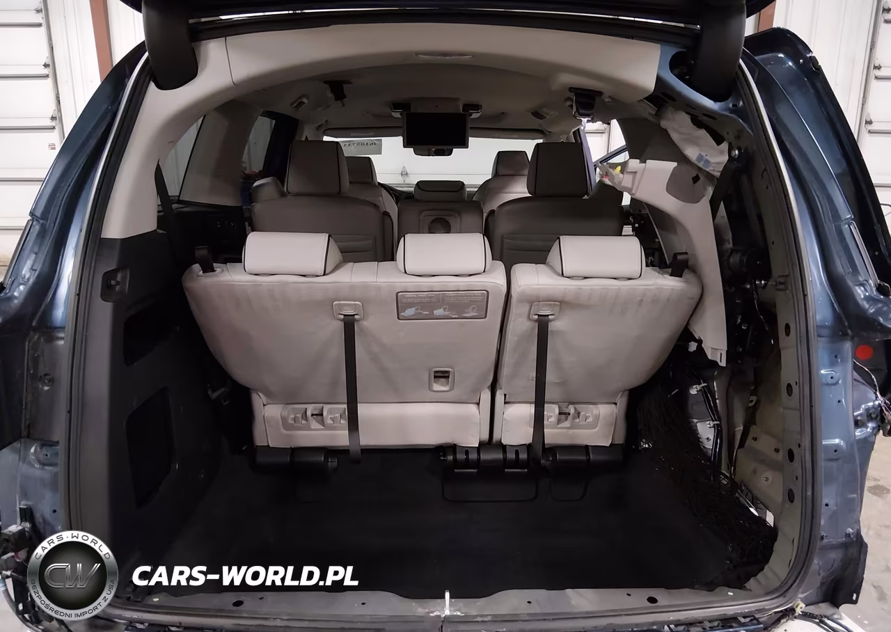 2025 Honda Odyssey Touring VIN:5FNRL6H85SB035195 - 18