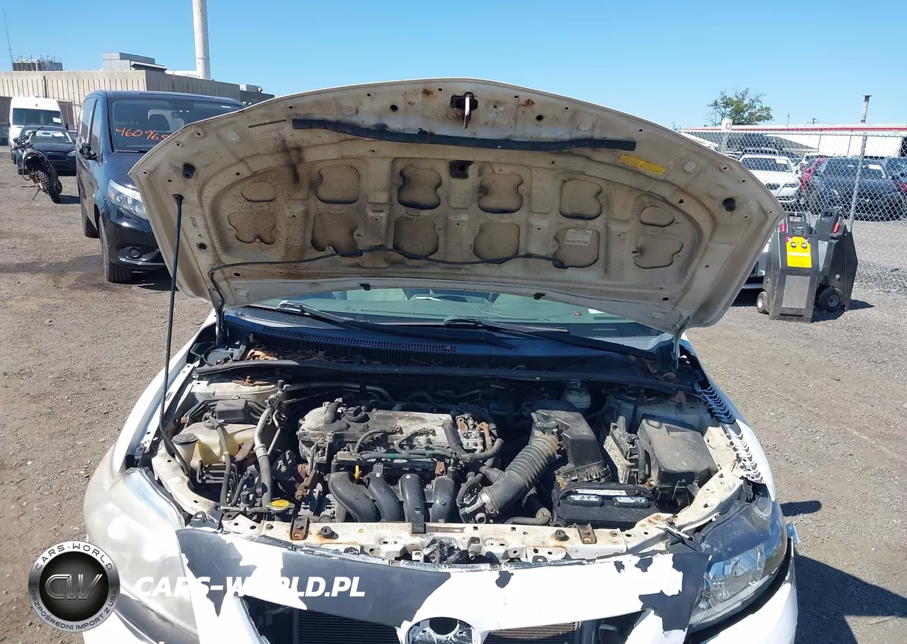 2010 Toyota Corolla Le VIN:2T1BU4EE8AC332011 - 10