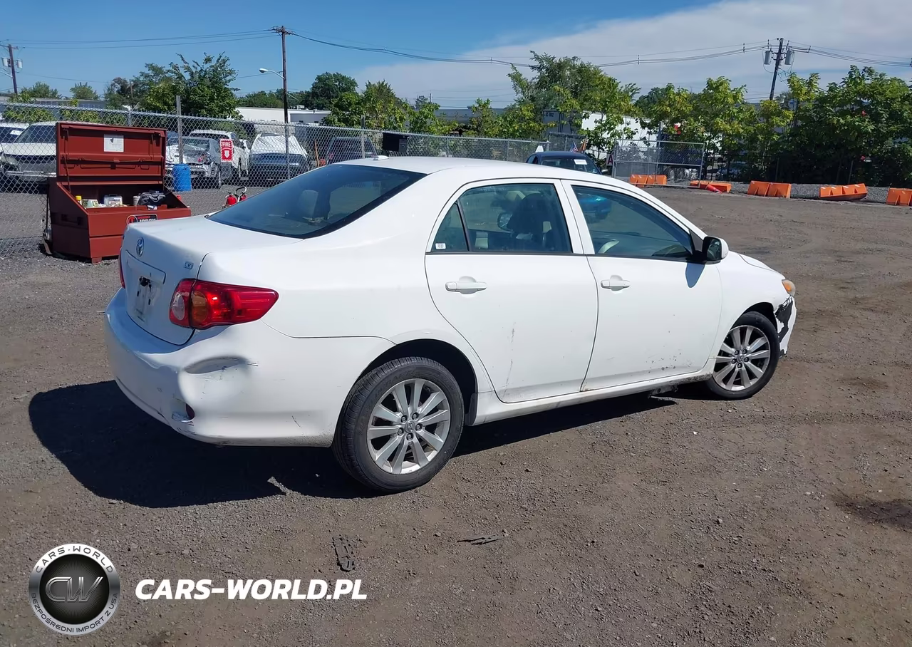 2010 Toyota Corolla Le VIN:2T1BU4EE8AC332011 - 4