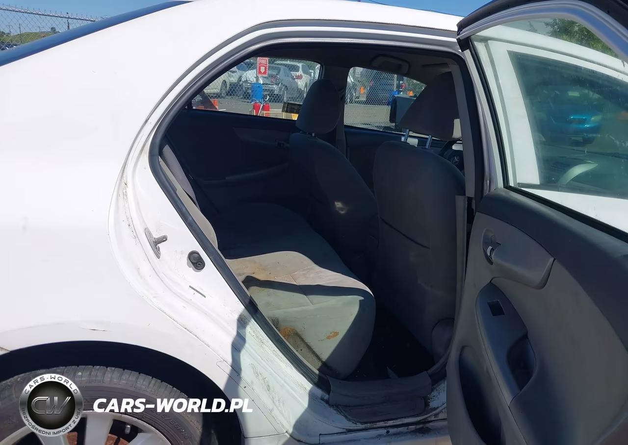 2010 Toyota Corolla Le VIN:2T1BU4EE8AC332011 - 8
