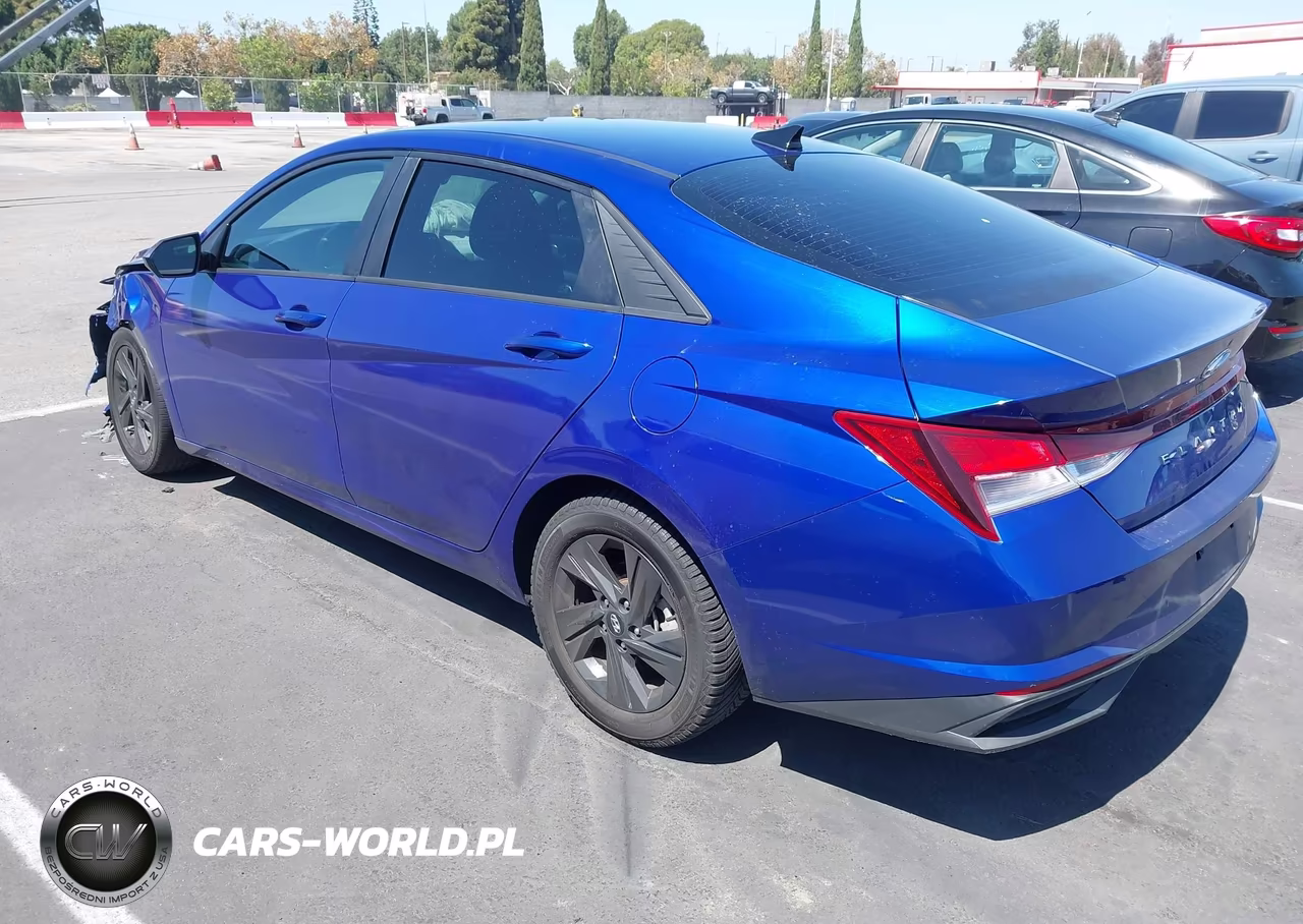 2022 Hyundai Elantra Sel VIN:KMHLM4AG7NU335546 - 3