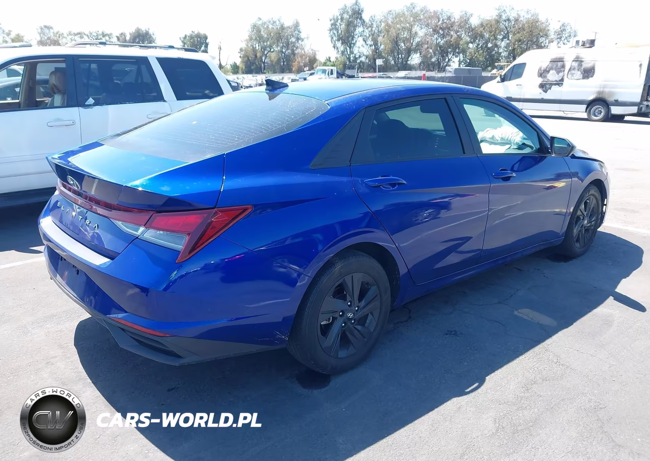 2022 Hyundai Elantra Sel VIN:KMHLM4AG7NU335546 - 4