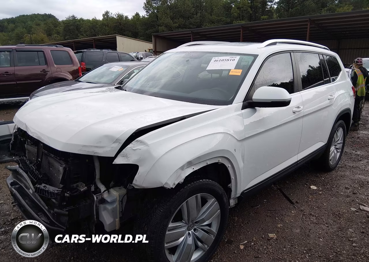 2018 Volkswagen Atlas 3.6L V6 Launch Edition VIN:1V2BR2CAXJC501037 - 2