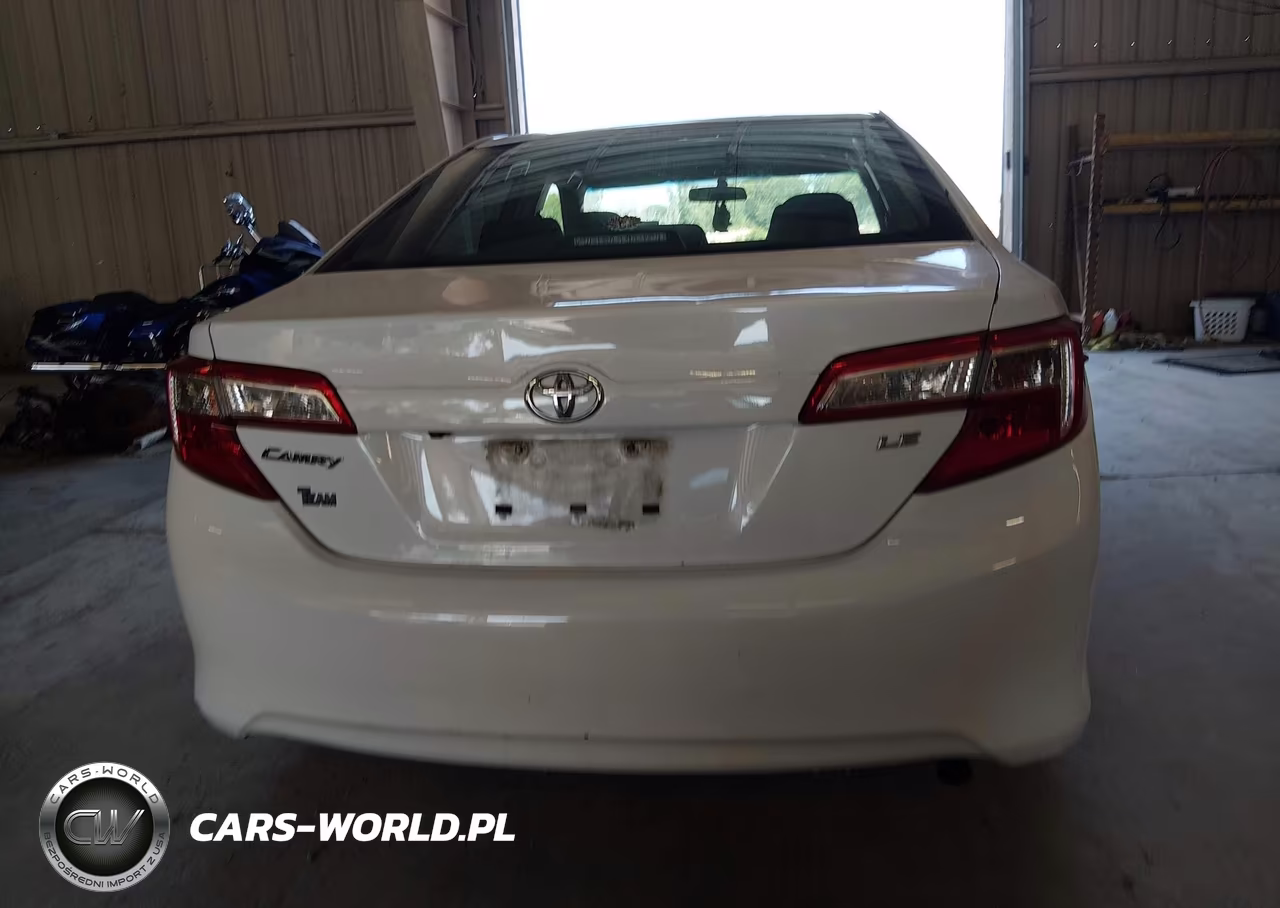 2014 Toyota Camry Le VIN:4T4BF1FK7ER406400 - 16