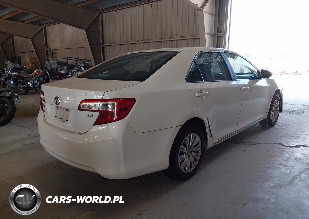 2014 Toyota Camry Le VIN:4T4BF1FK7ER406400 - 4