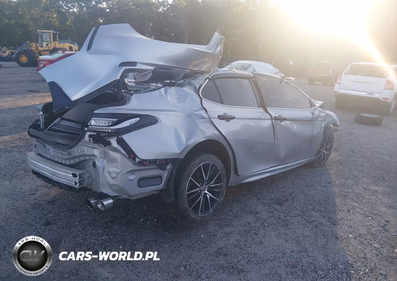 2021 Toyota Camry Se VIN:4T1G11AK4MU448575 - 4