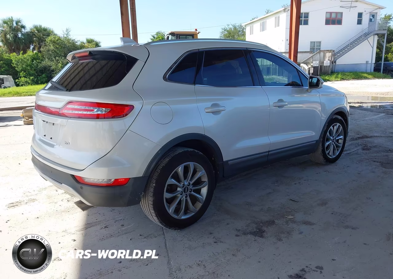 2017 Lincoln Mkc Select VIN:5LMCJ2C9XHUL03364 - 4