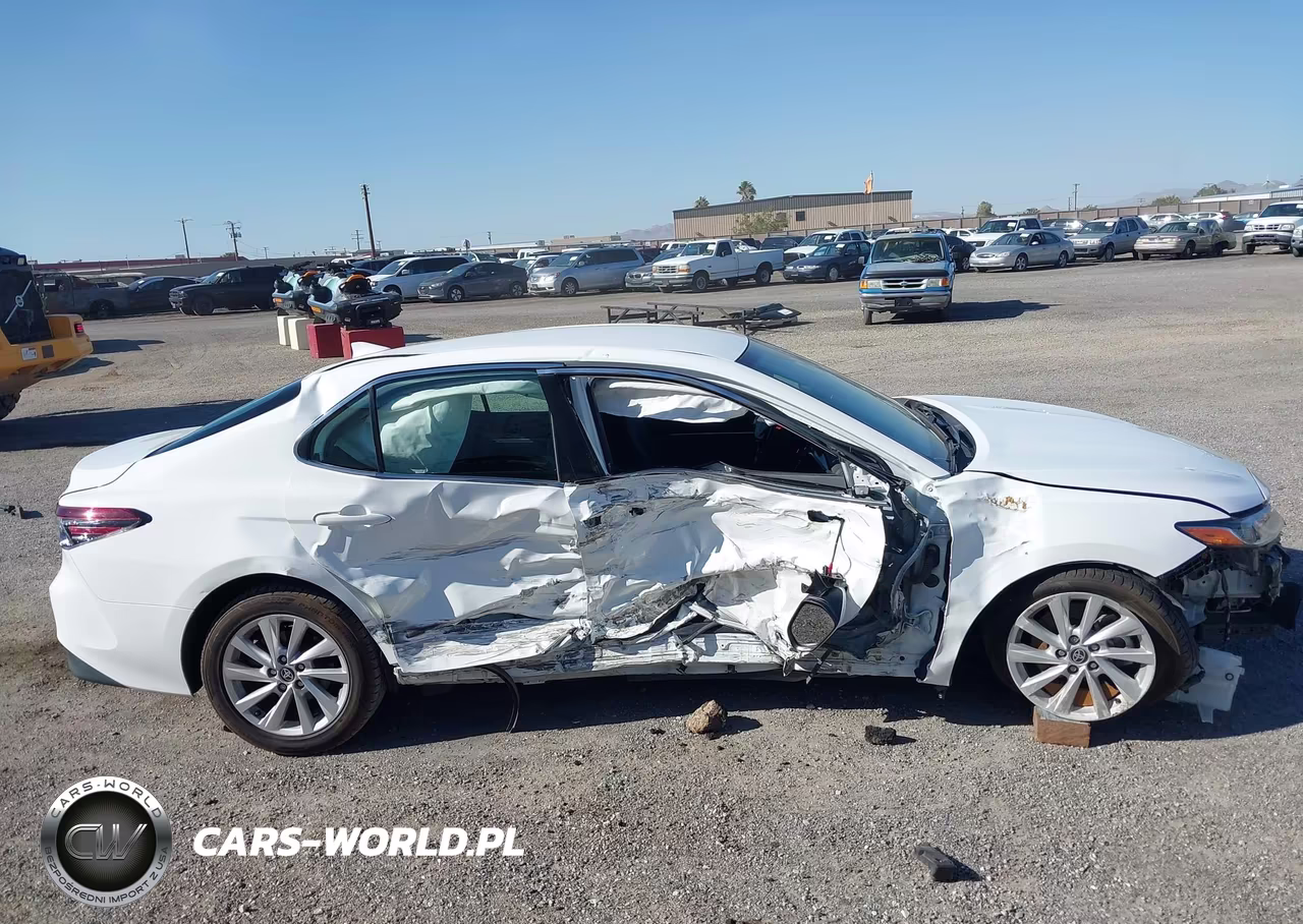 2023 Toyota Camry Le VIN:4T1R11AKXPU137617 - 13