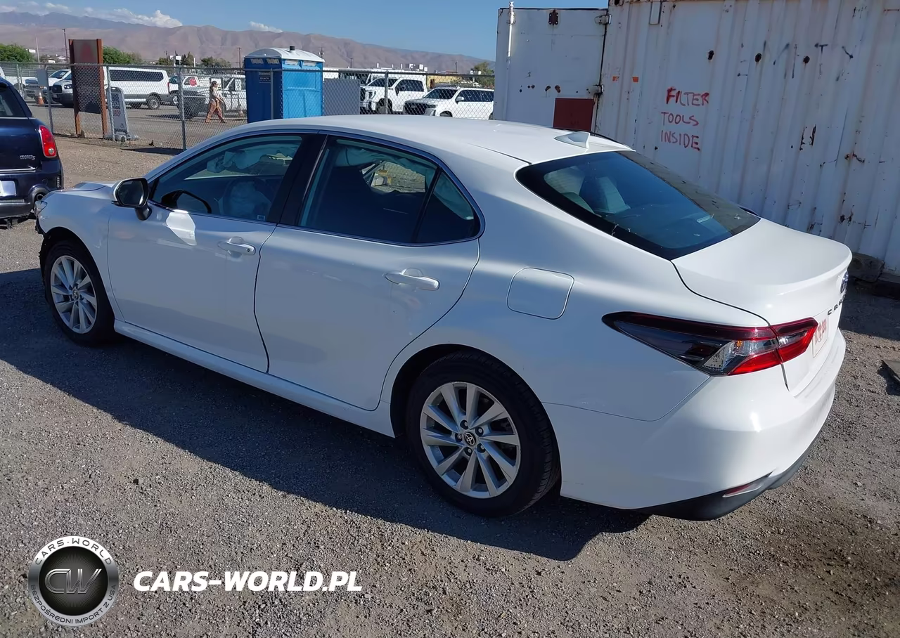 2023 Toyota Camry Le VIN:4T1R11AKXPU137617 - 3