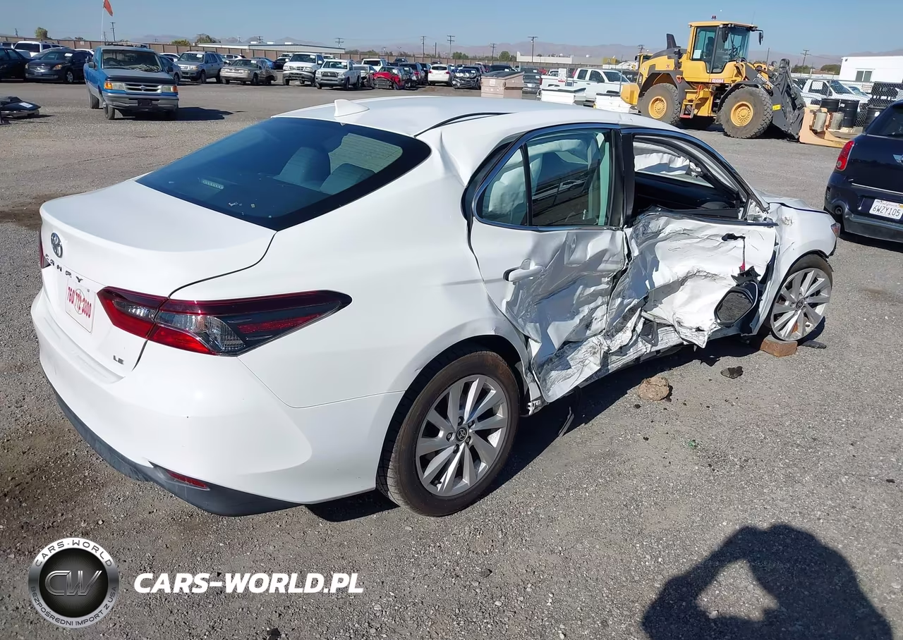 2023 Toyota Camry Le VIN:4T1R11AKXPU137617 - 4