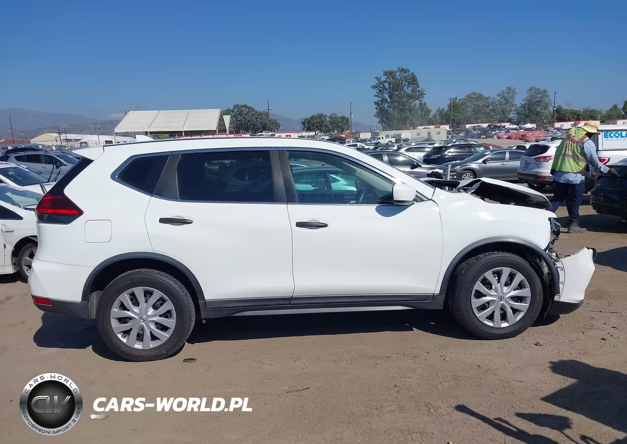 2017 Nissan Rogue S VIN:KNMAT2MV4HP549913 - 14