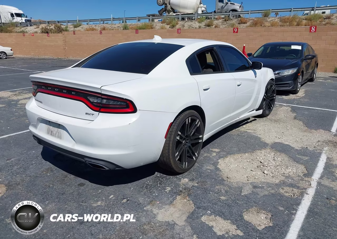 2017 Dodge Charger Sxt Rwd VIN:2C3CDXHG7HH563473 - 4