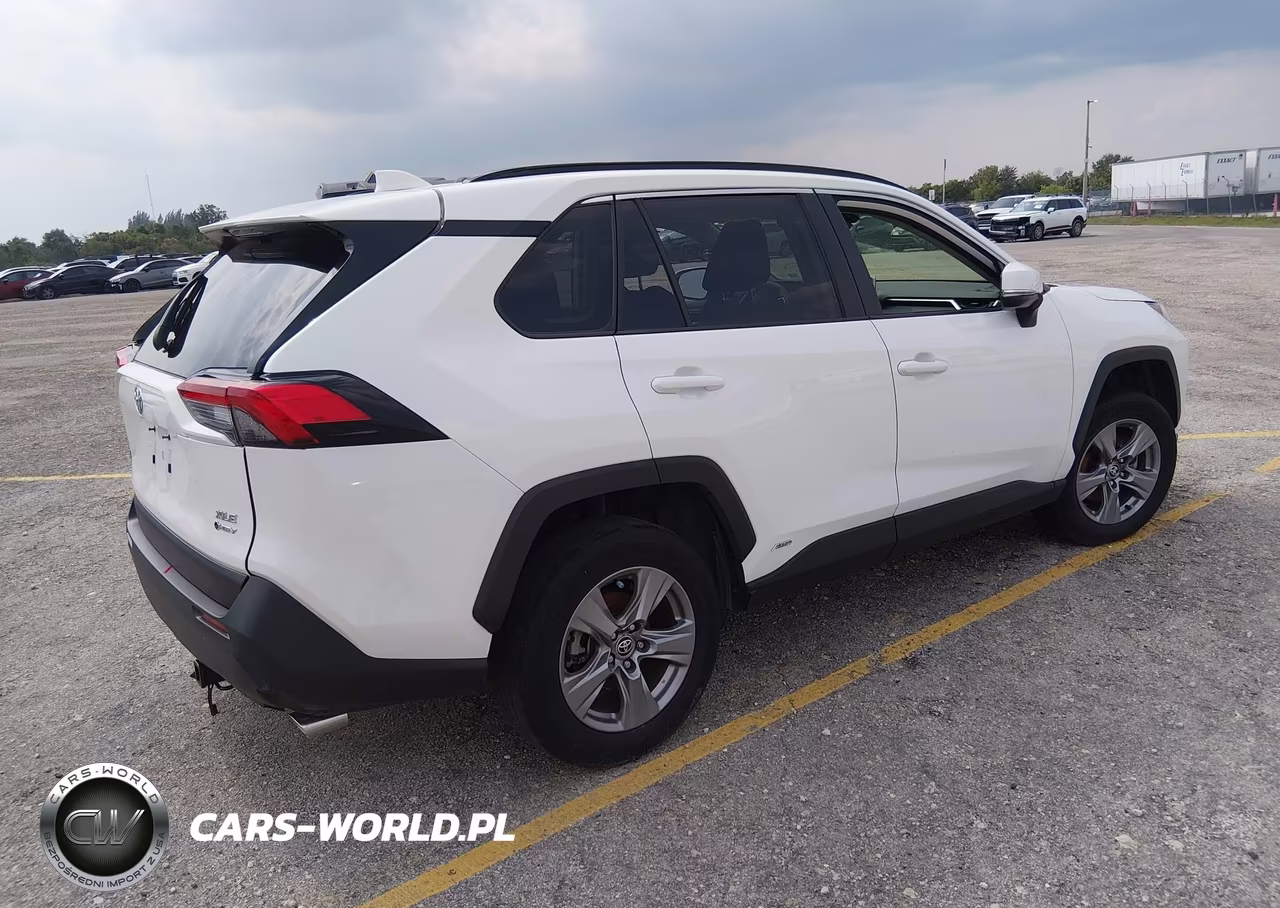 2025 Toyota Rav4 Hybrid Xle VIN:JTMRWRFV1SD286773 - 4
