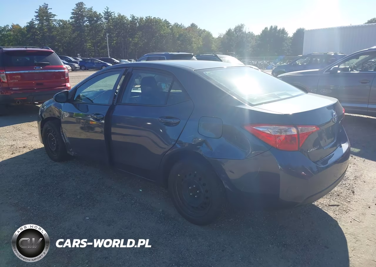2017 Toyota Corolla Le VIN:2T1BURHEXHC753554 - 3