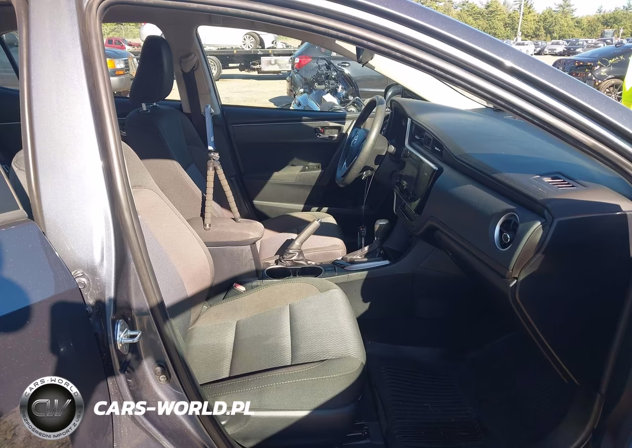 2017 Toyota Corolla Le VIN:2T1BURHEXHC753554 - 5