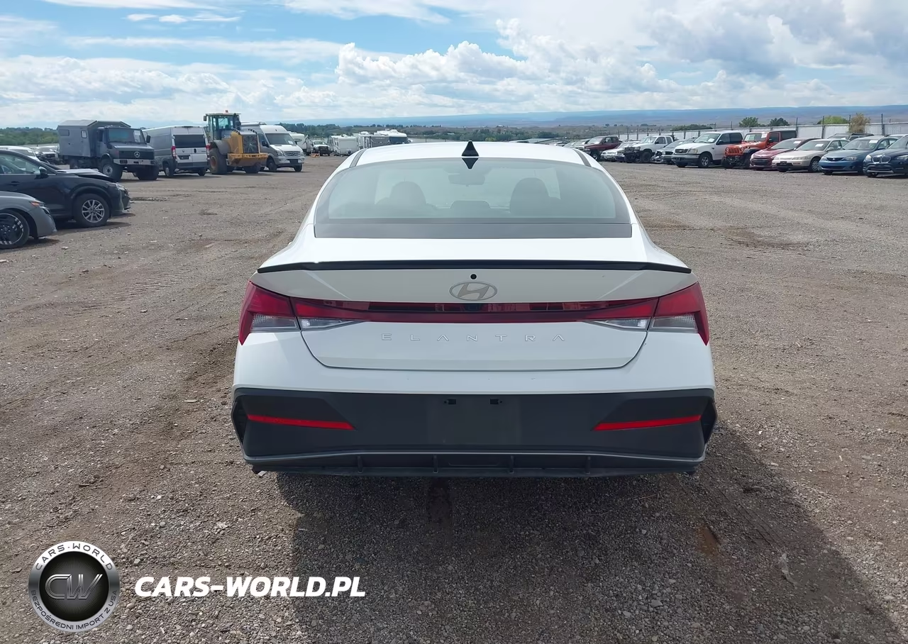 2026 Hyundai Elantra Sel Sport VIN:KMHLM4DG5TU228021 - 16