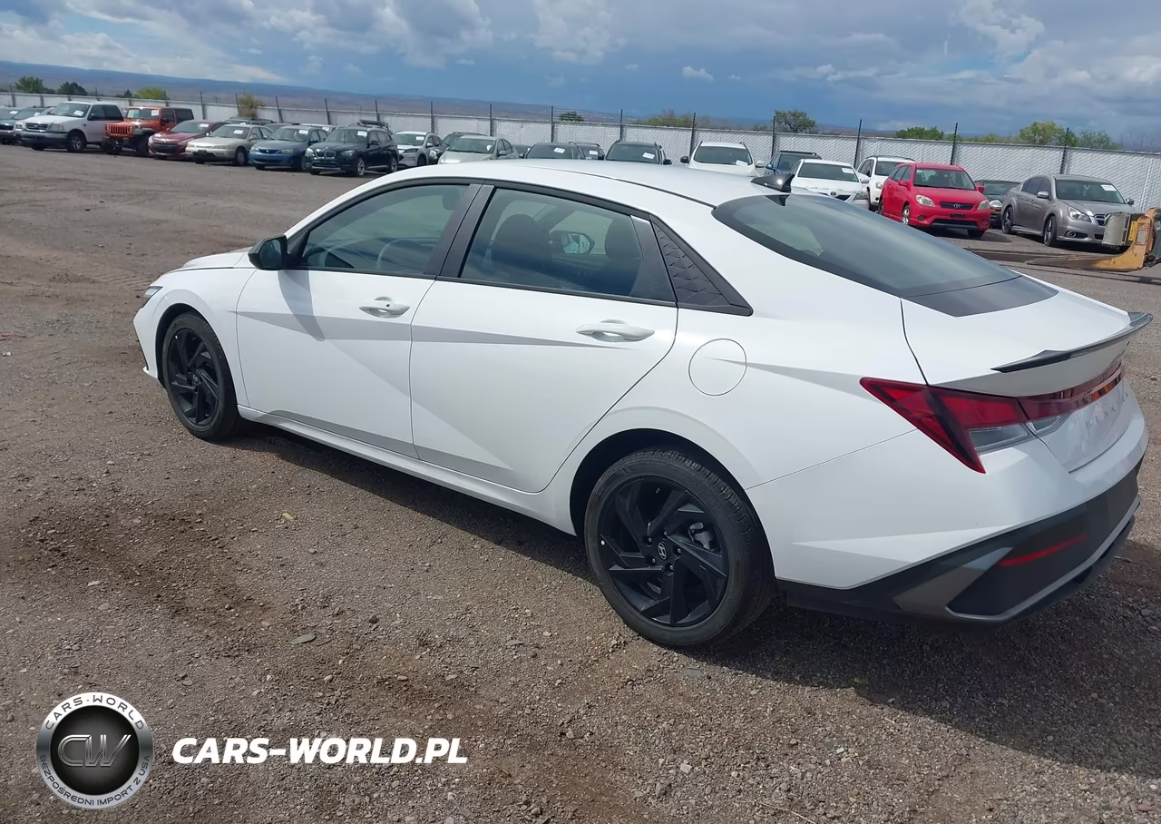 2026 Hyundai Elantra Sel Sport VIN:KMHLM4DG5TU228021 - 3