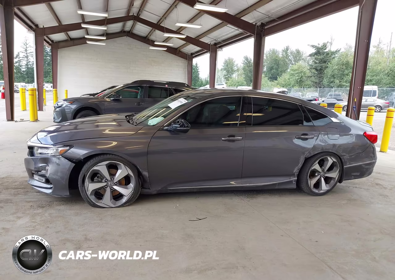 2018 Honda Accord Touring 2.0T VIN:1HGCV2F92JA051190 - 14