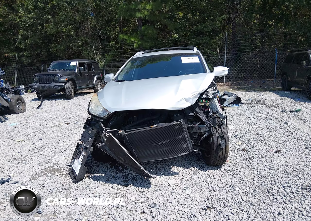 2013 Hyundai Tucson Gls VIN:KM8JU3AC8DU652880 - 13