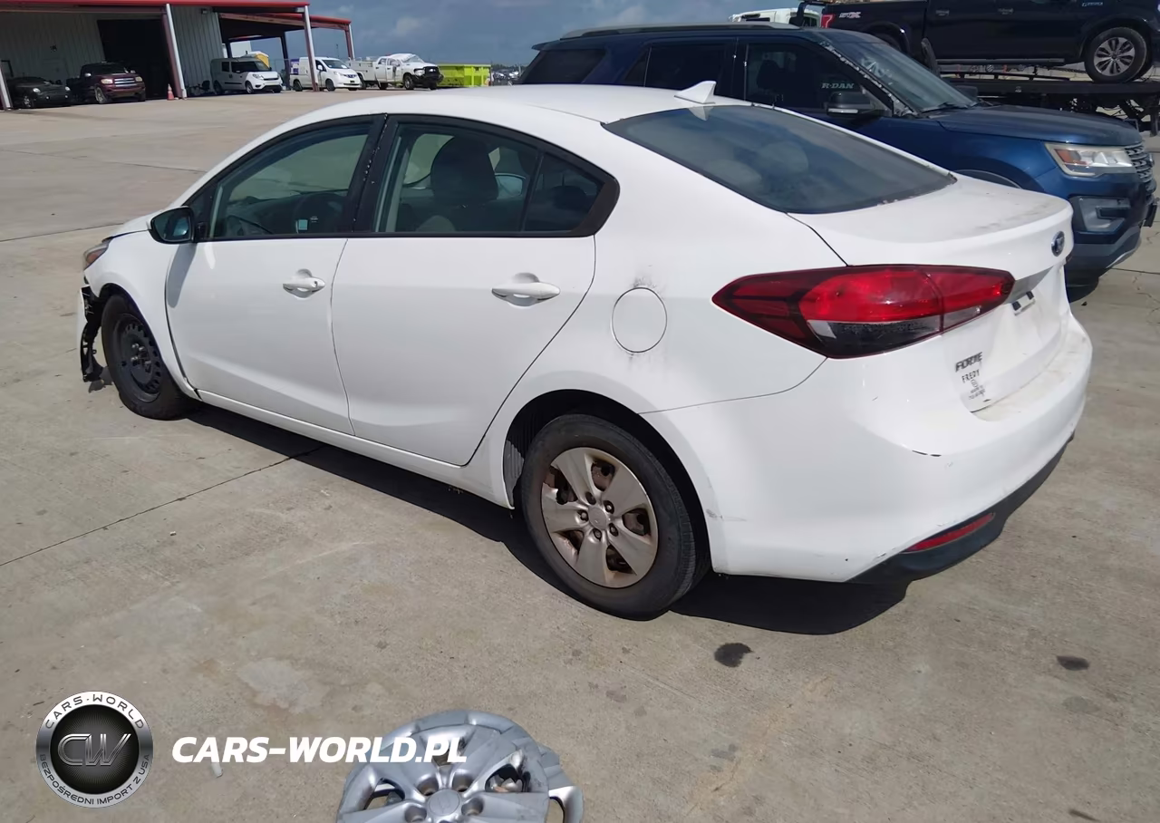 2018 Kia Forte Lx VIN:3KPFK4A73JE239770 - 3