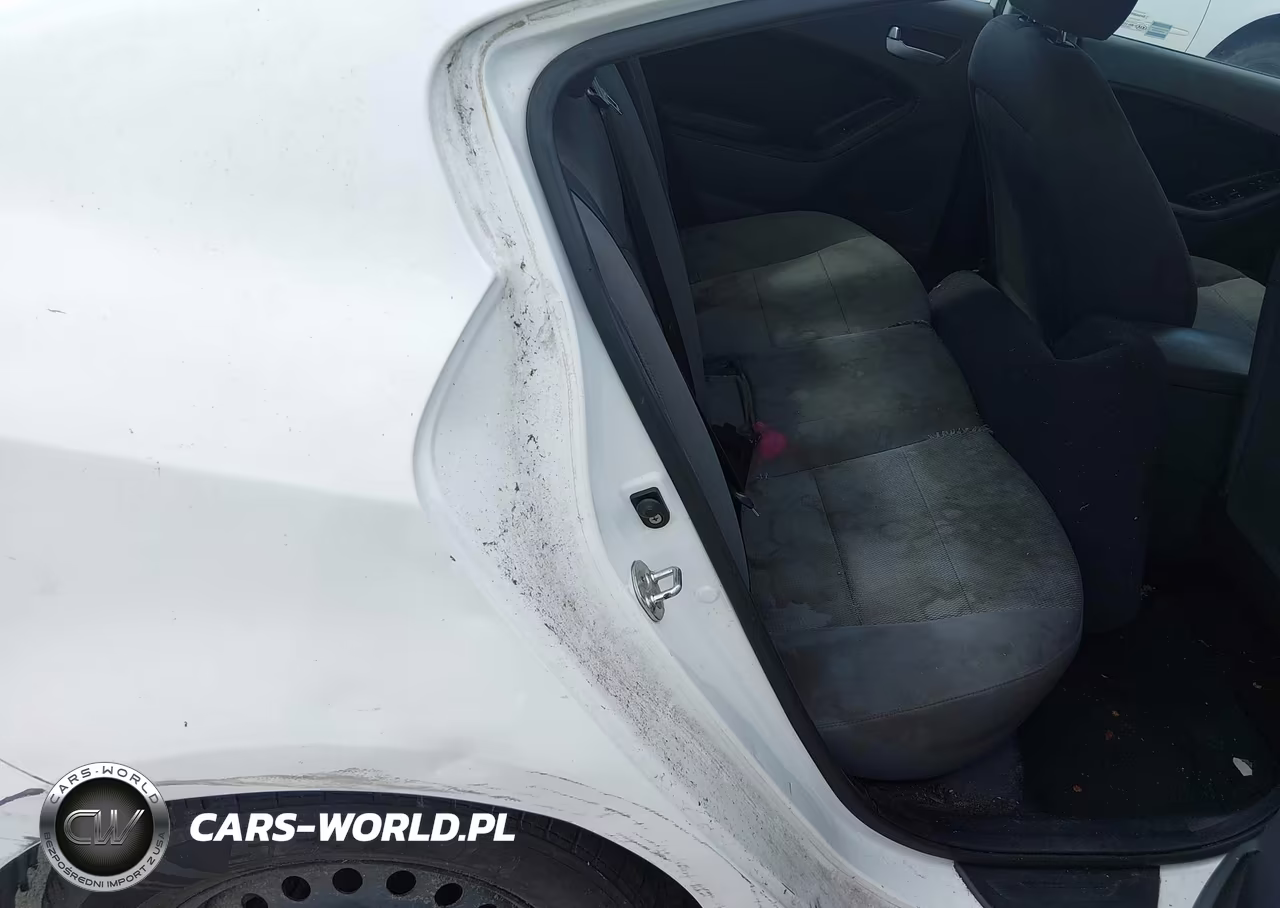 2018 Kia Forte Lx VIN:3KPFK4A73JE239770 - 8