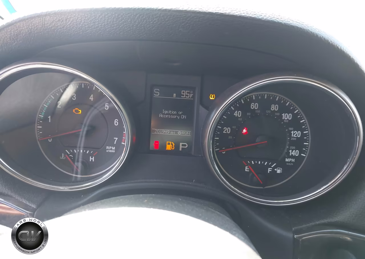 2012 Jeep Grand Cherokee Laredo VIN:1C4RJFAG9CC349860 - 7