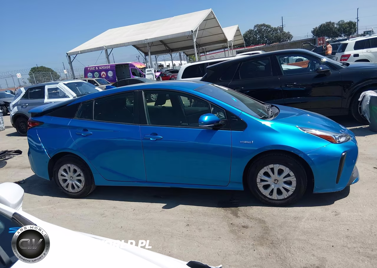 2019 Toyota Prius Le VIN:JTDKARFU1K3079443 - 13