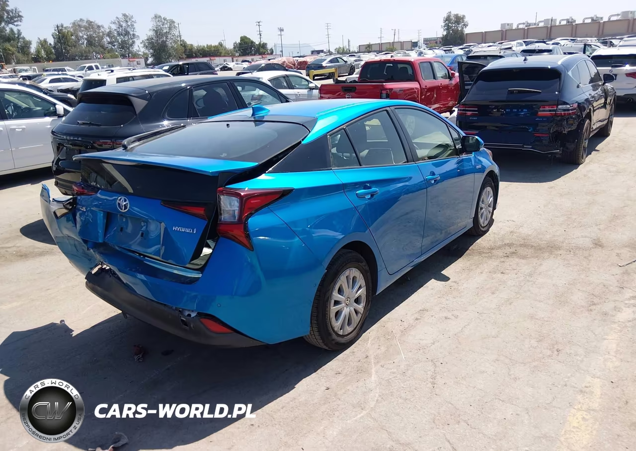 2019 Toyota Prius Le VIN:JTDKARFU1K3079443 - 4