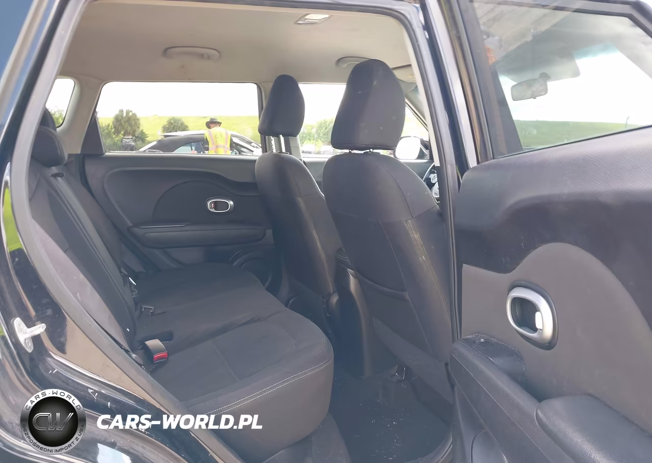 2014 Kia Soul VIN:KNDJN2A24E7056216 - 8