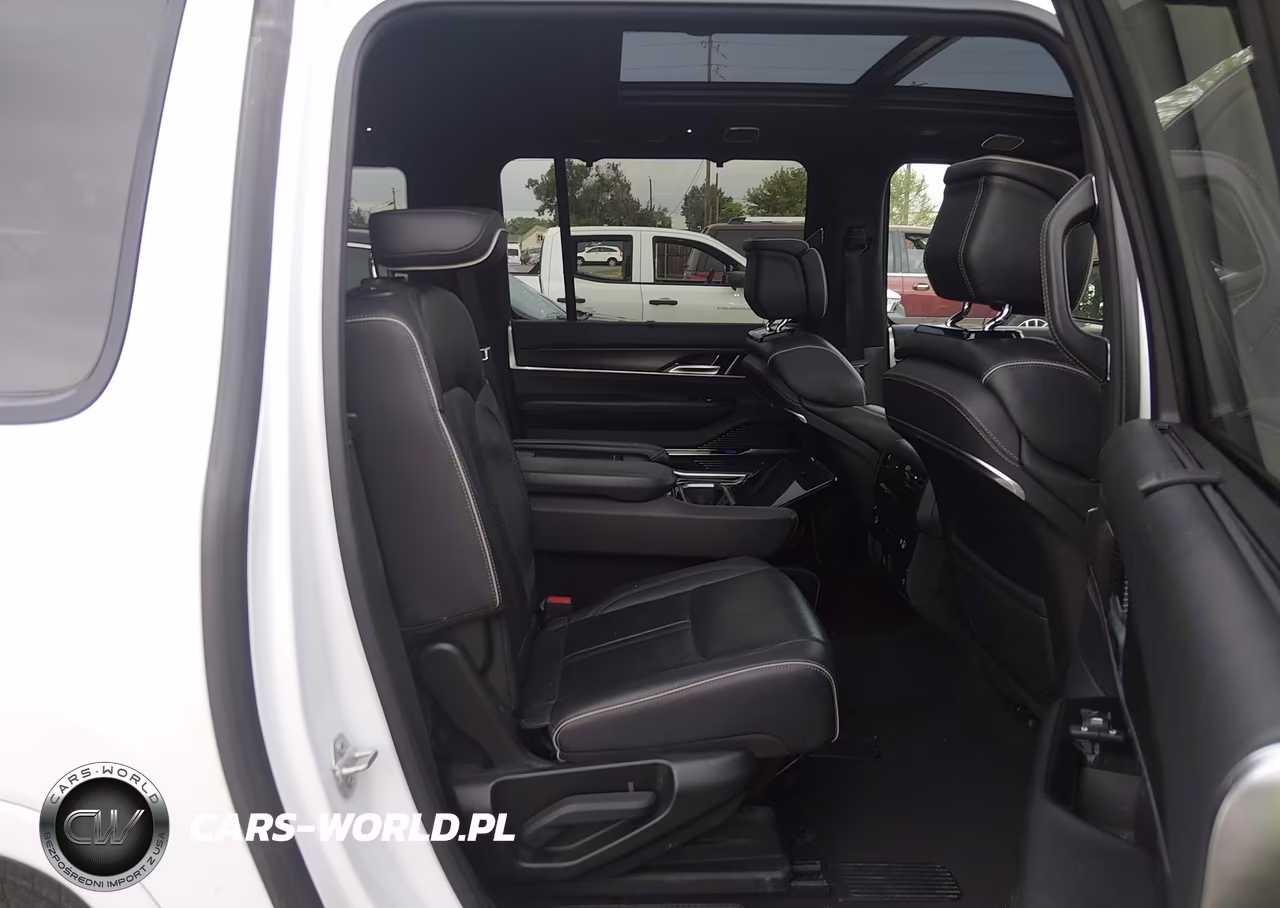 2024 Jeep Grand Wagoneer L Series Ii 4X4 VIN:1C4SJSFP7RS150226 - 8