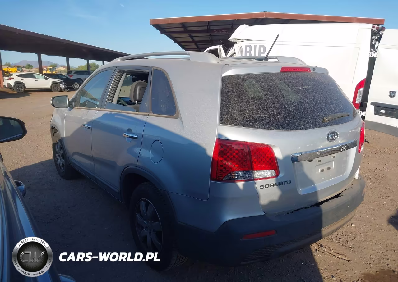 2012 Kia Sorento Lx VIN:5XYKT4A60CG206783 - 3