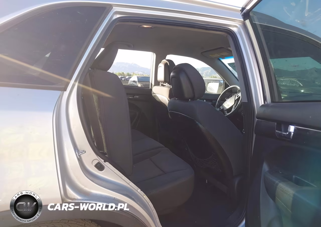 2012 Kia Sorento Lx VIN:5XYKT4A60CG206783 - 8