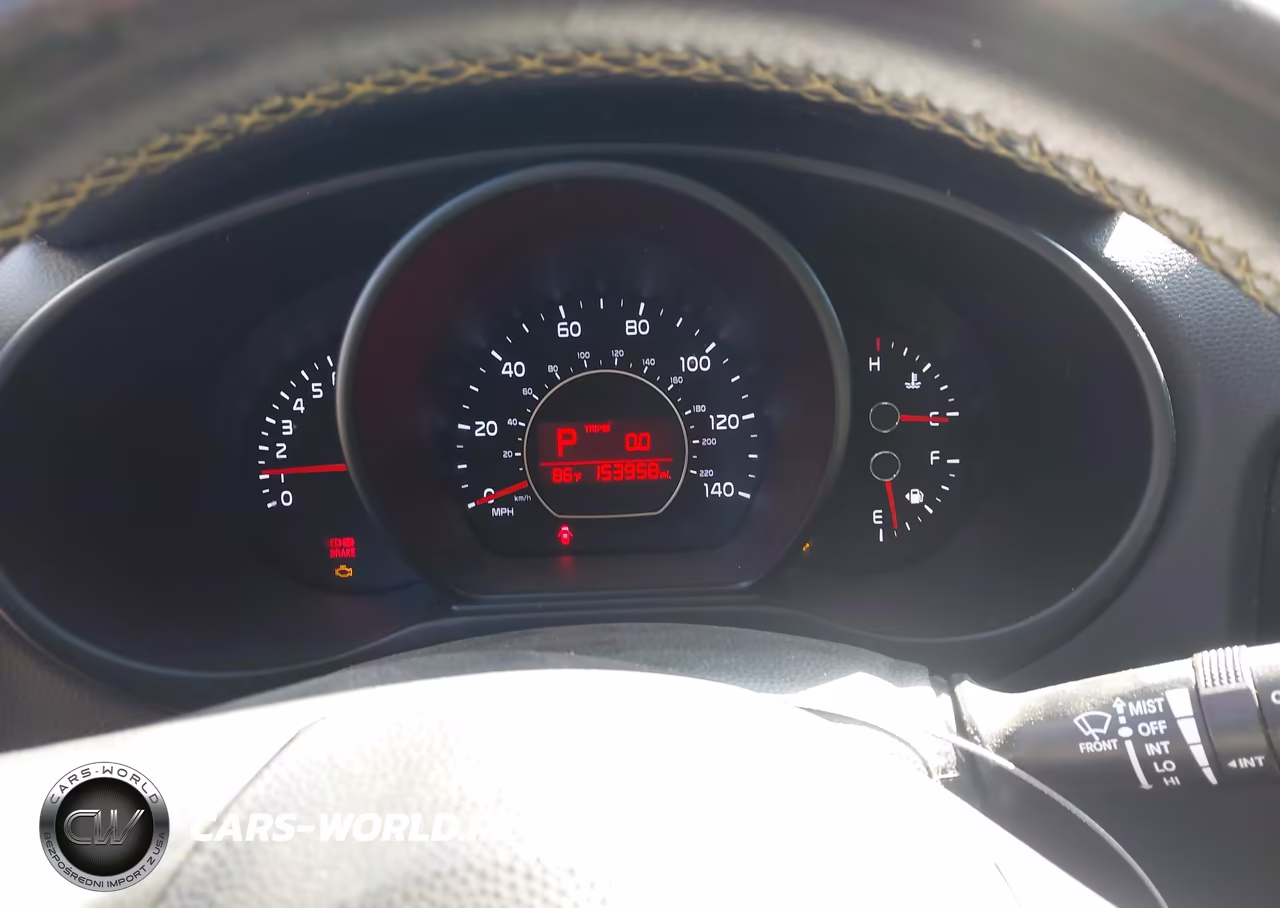 2016 Kia Soul + VIN:KNDJP3A57G7304424 - 7