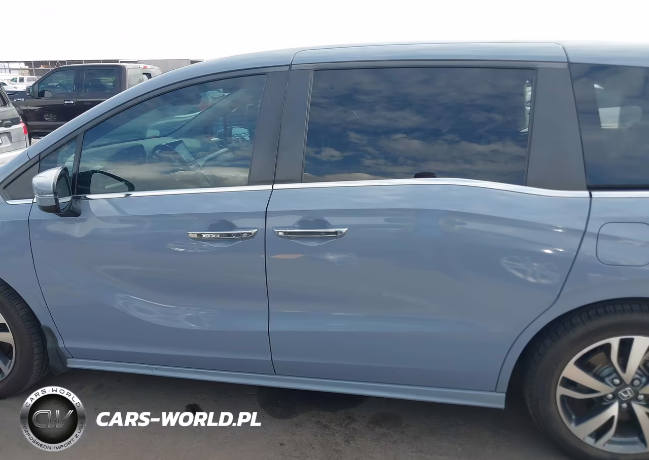 2023 Honda Odyssey Touring VIN:5FNRL6H85PB057639 - 15