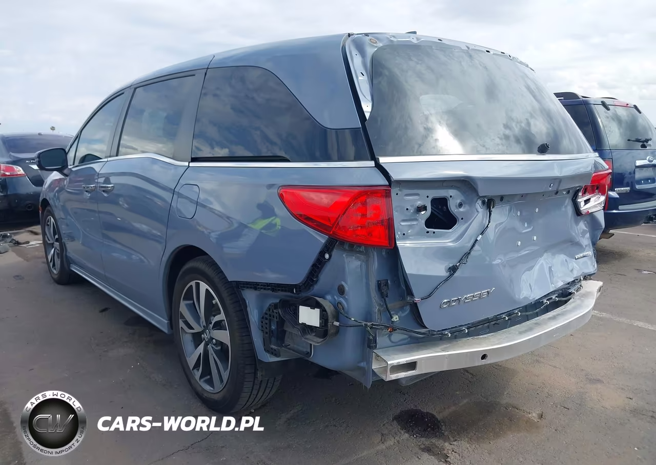 2023 Honda Odyssey Touring VIN:5FNRL6H85PB057639 - 6