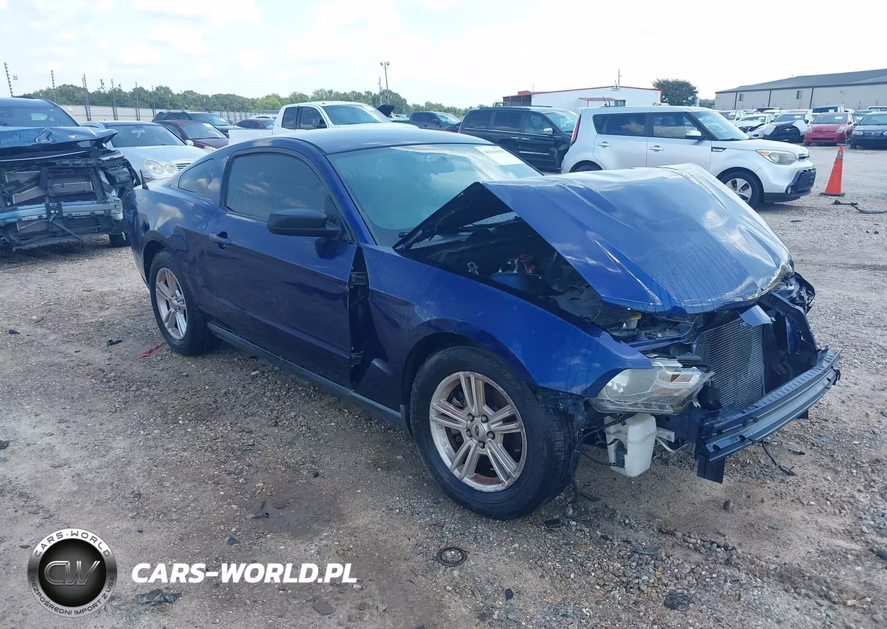 2012 Ford Mustang V6