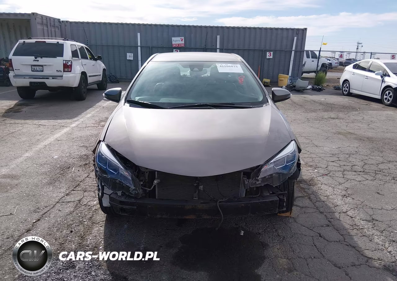 2017 Toyota Corolla Se VIN:5YFBURHE8HP636622 - 13