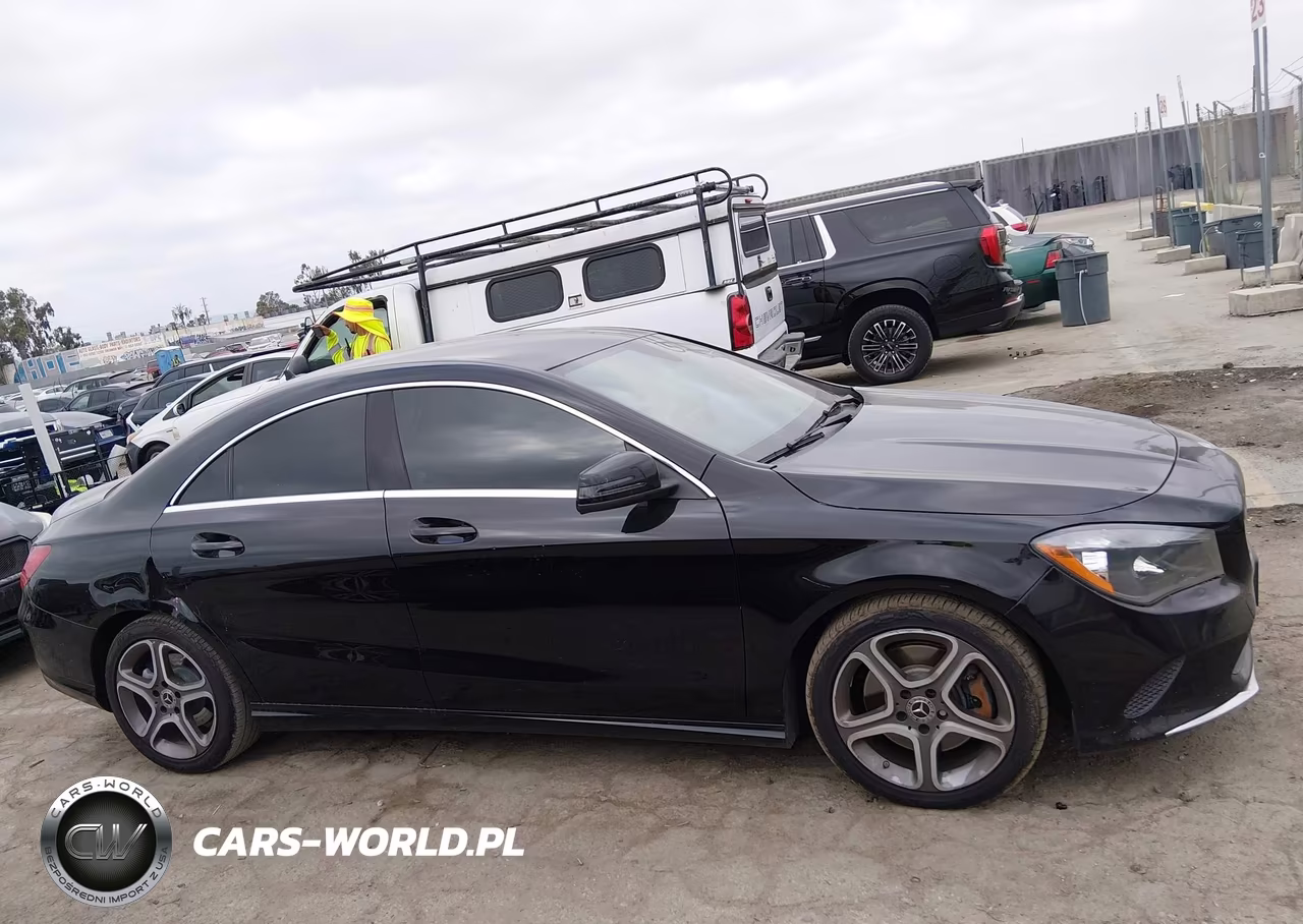 2018 Mercedes-Benz Cla 250 VIN:WDDSJ4EB1JN670755 - 13