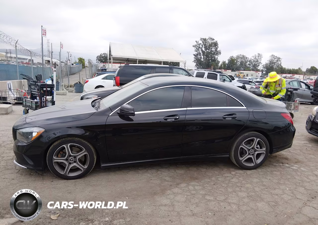 2018 Mercedes-Benz Cla 250 VIN:WDDSJ4EB1JN670755 - 14