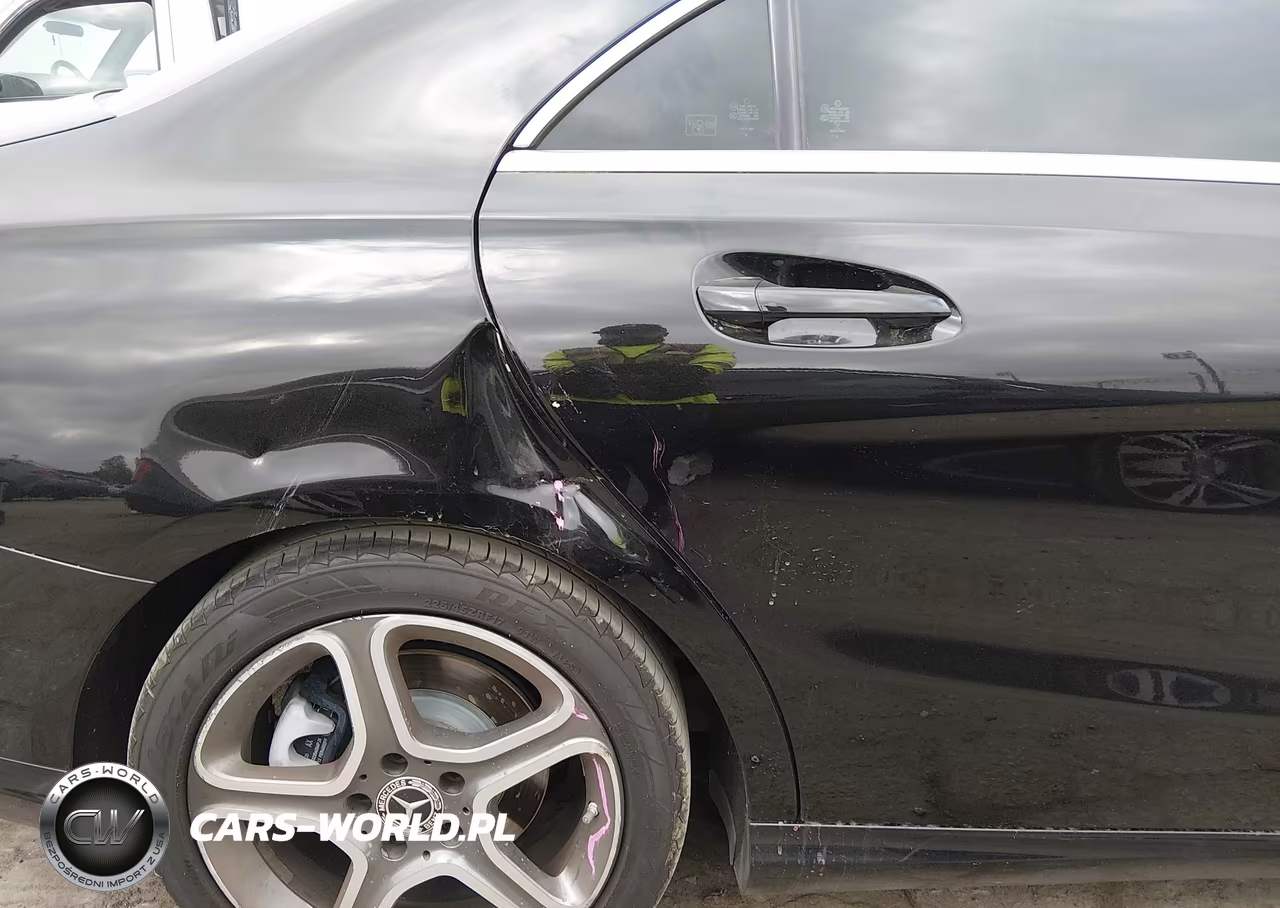 2018 Mercedes-Benz Cla 250 VIN:WDDSJ4EB1JN670755 - 17