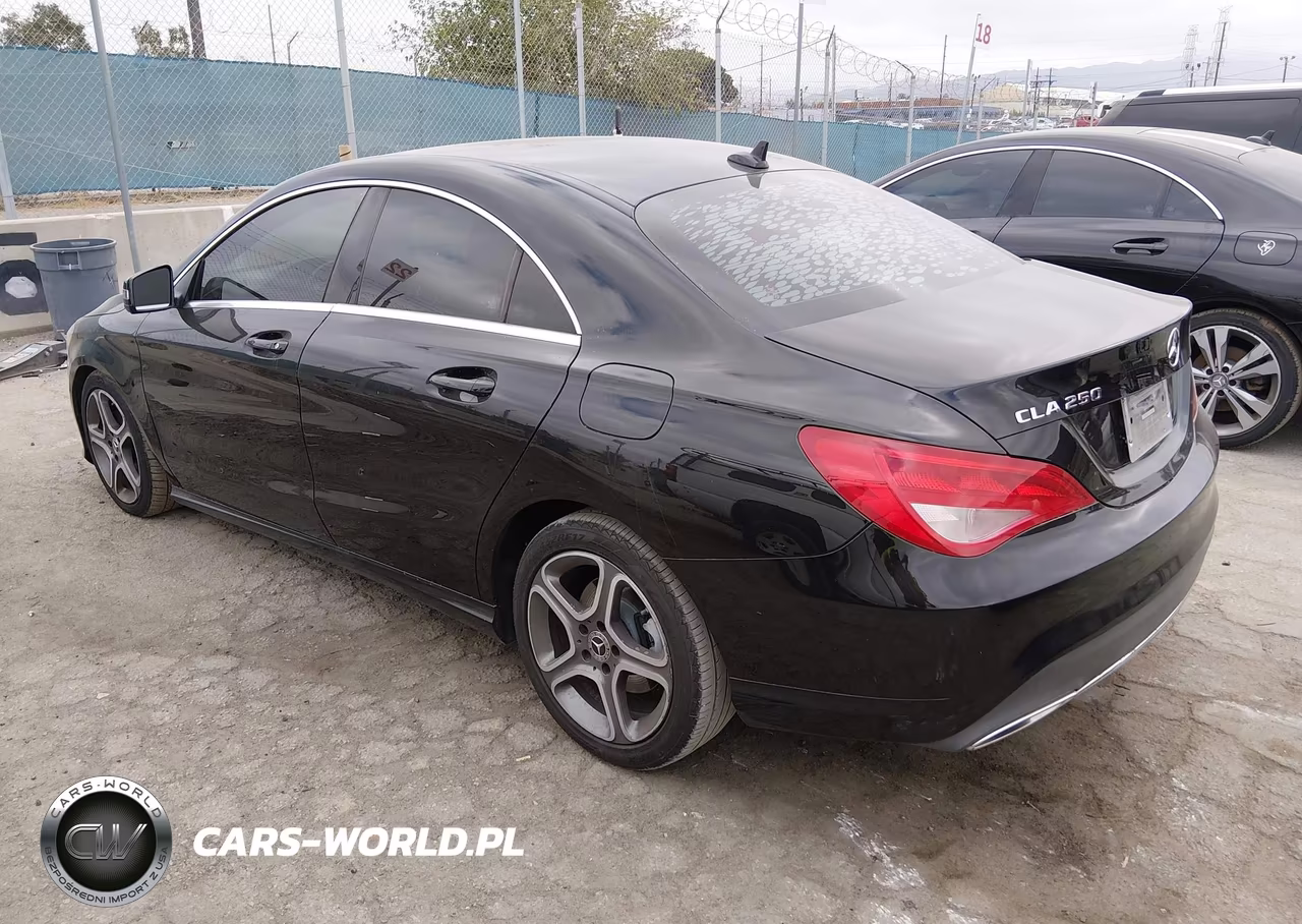 2018 Mercedes-Benz Cla 250 VIN:WDDSJ4EB1JN670755 - 3
