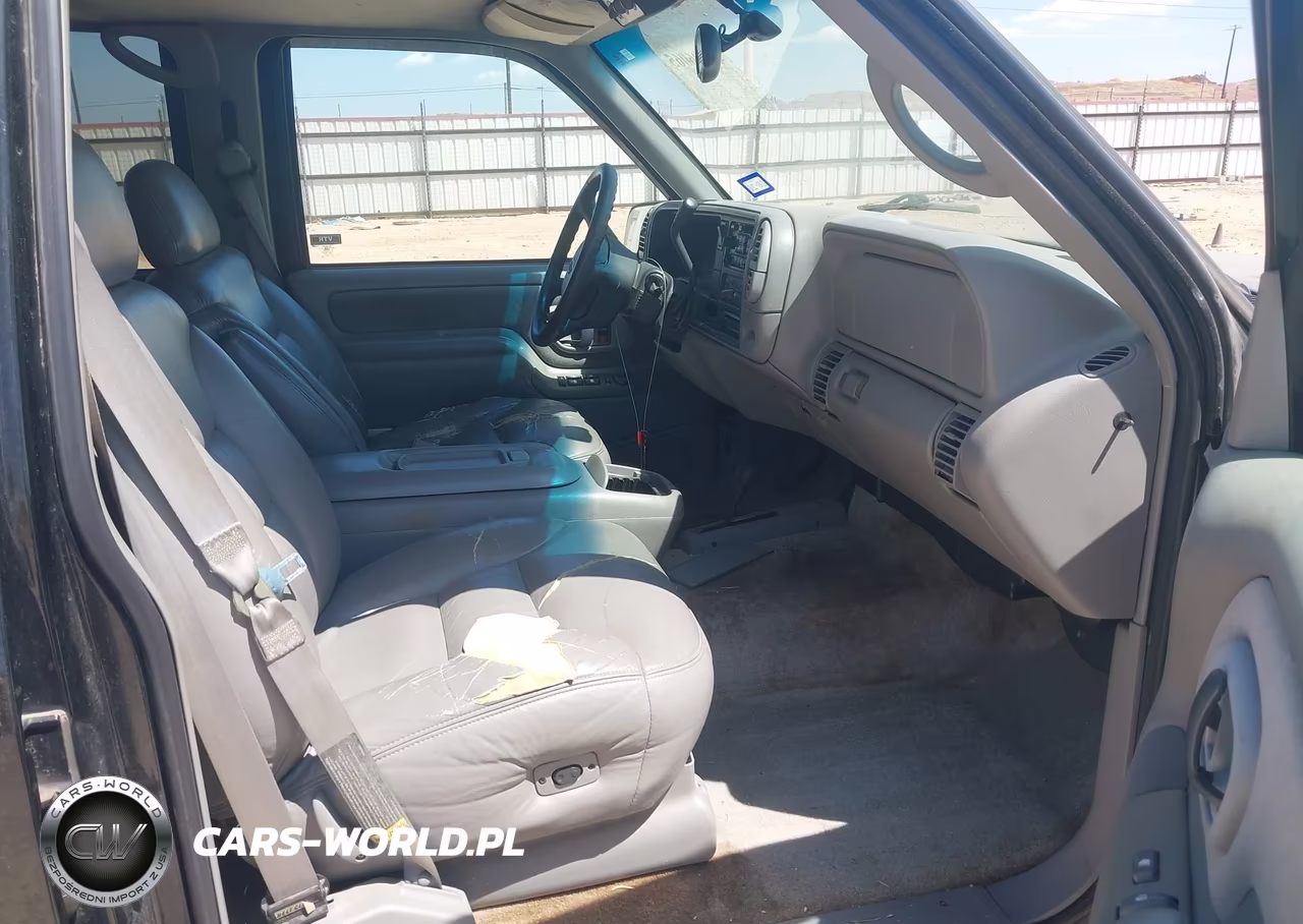 1998 Chevrolet Suburban 2500 VIN:1GNGK26J1WJ309197 - 5