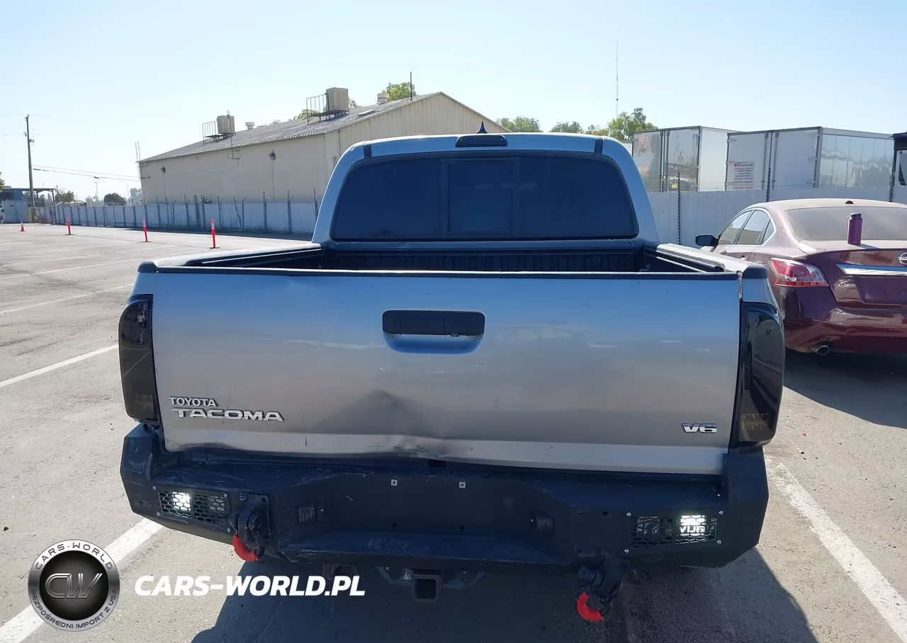 2015 Toyota Tacoma Base V6 VIN:5TFLU4EN5FX138291 - 19