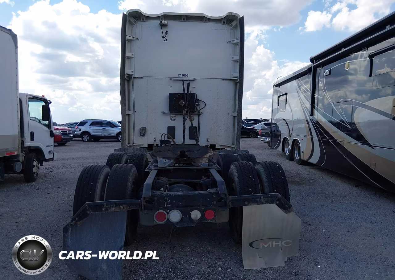 2019 Kenworth T680 VIN:1XKYD49X0KJ312240 - 15
