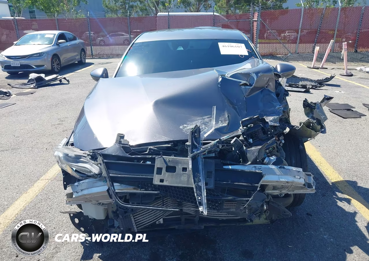 2018 Honda Accord Sport VIN:1HGCV1F38JA210719 - 13