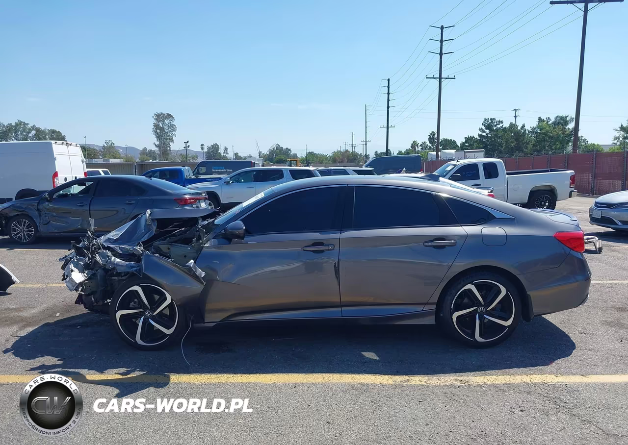 2018 Honda Accord Sport VIN:1HGCV1F38JA210719 - 15