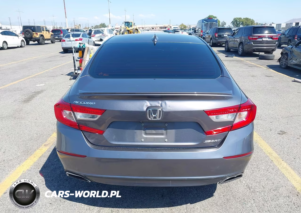 2018 Honda Accord Sport VIN:1HGCV1F38JA210719 - 17