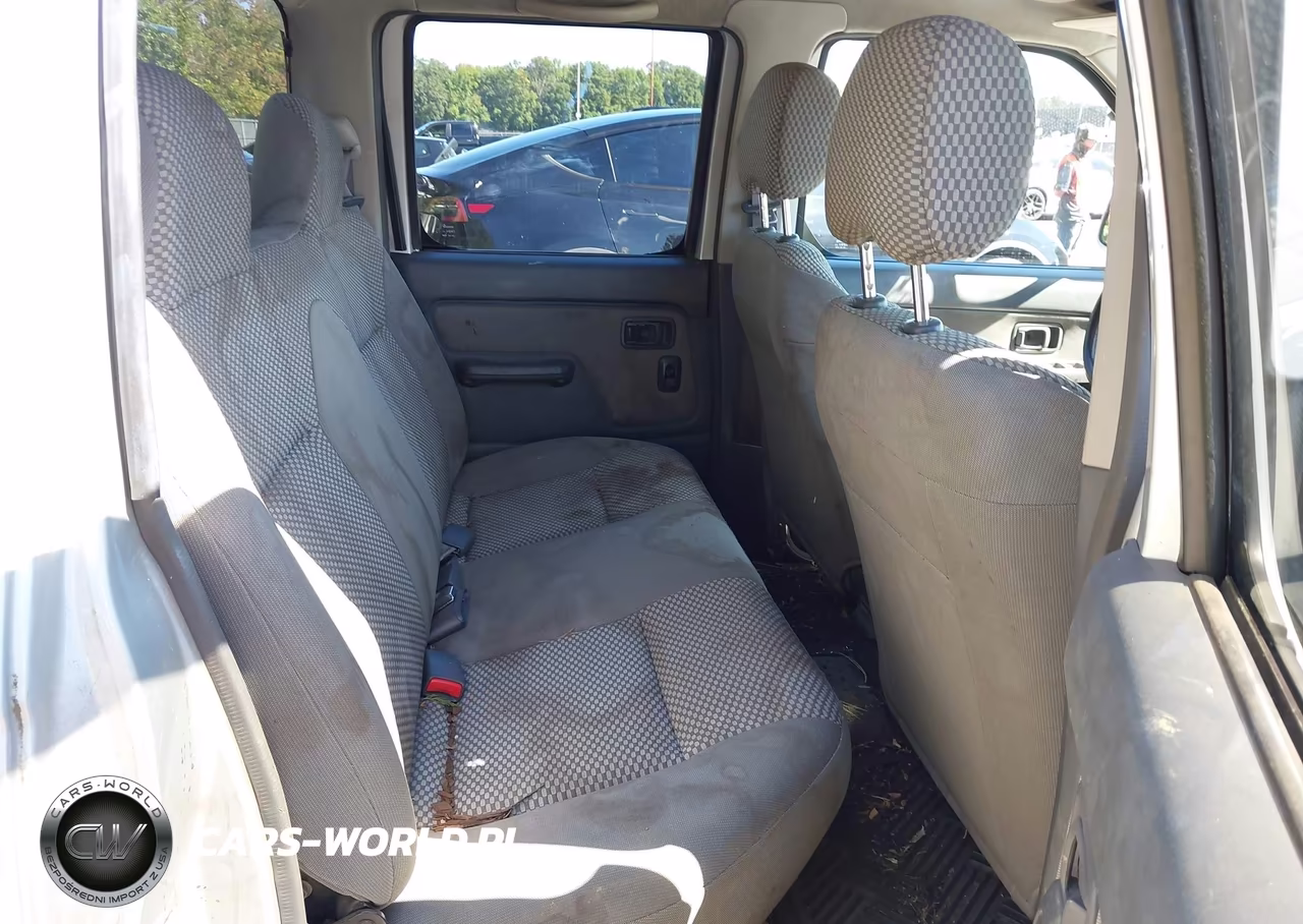 2002 Nissan Frontier VIN:1N6ED29Y32C334567 - 8